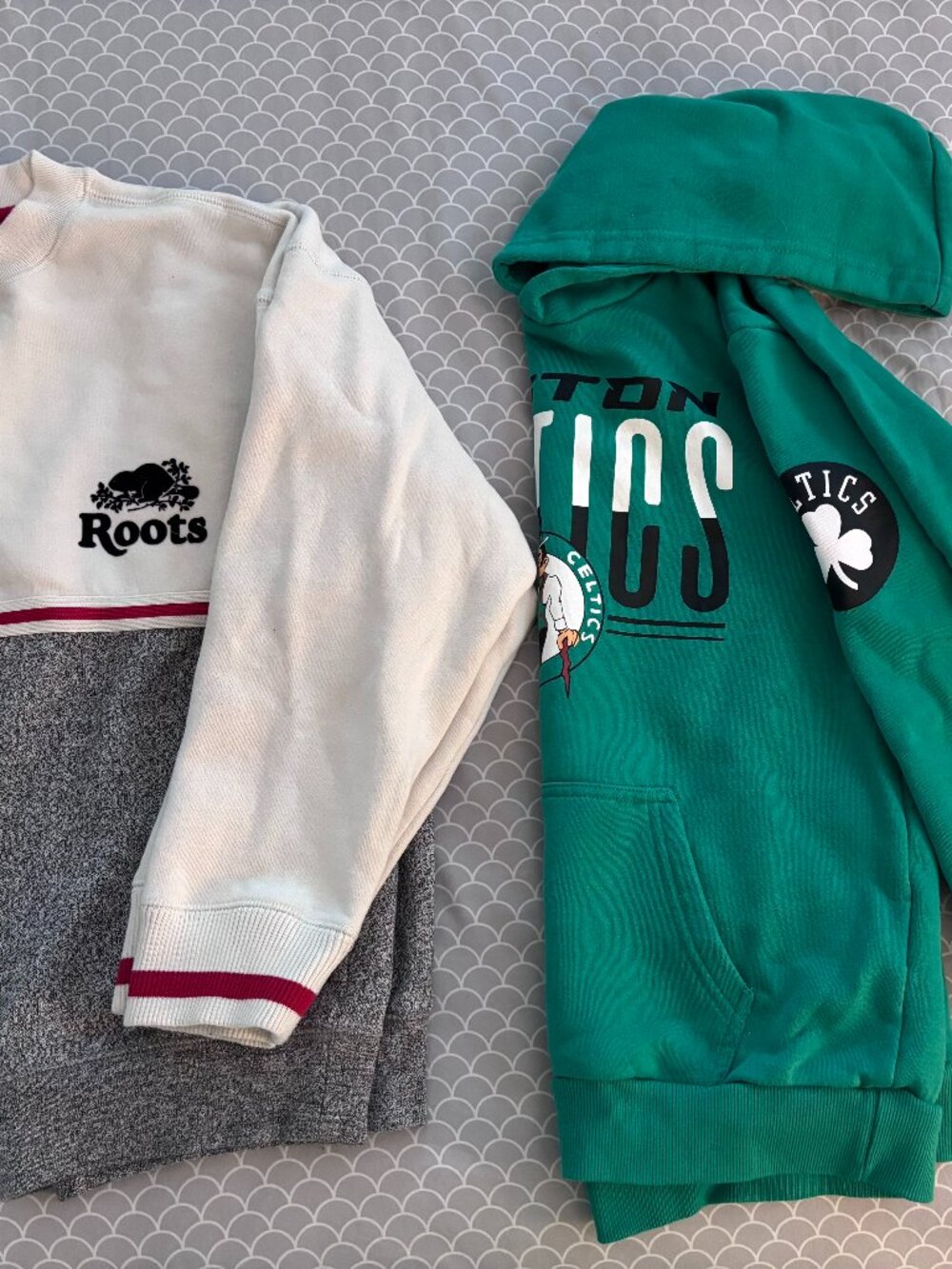 Boys Sweatshirts.- Roots and Boston Celtics